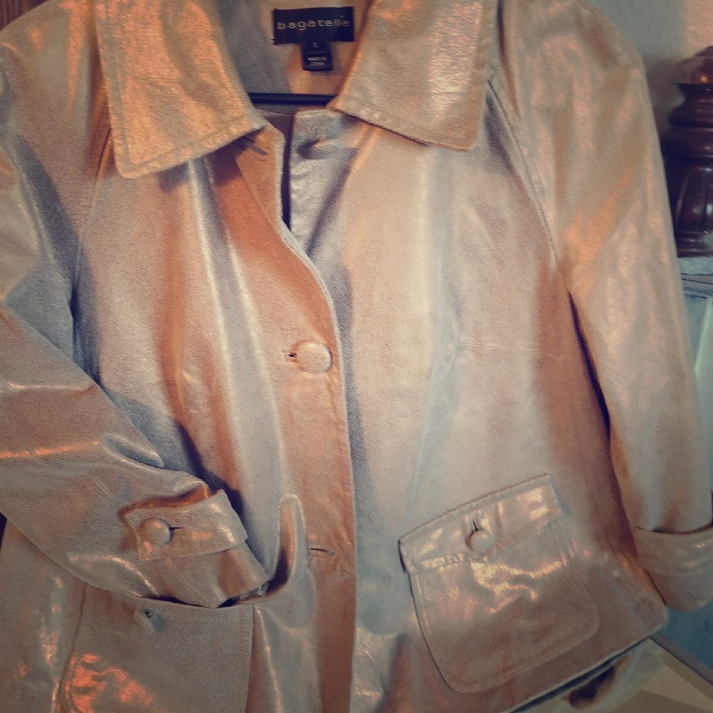 100% Leather with polyester liner short jacket